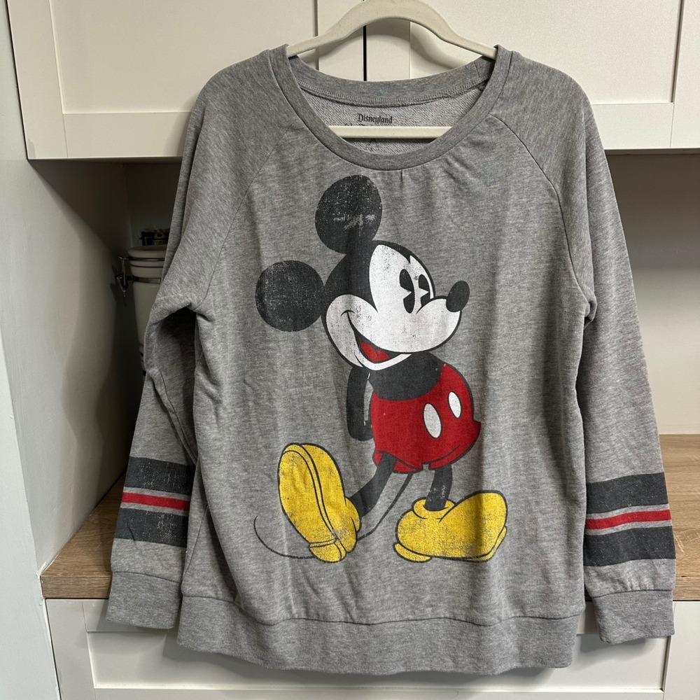 Disneyland Mickey Mouse Graphic Sweatshirt Womens Large Distressed Lightweight